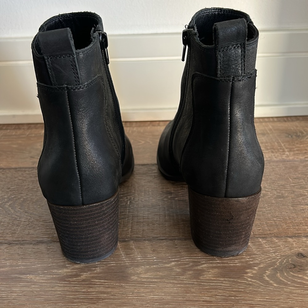 Lucky brand black bootie’s - Picture 3 of 7
